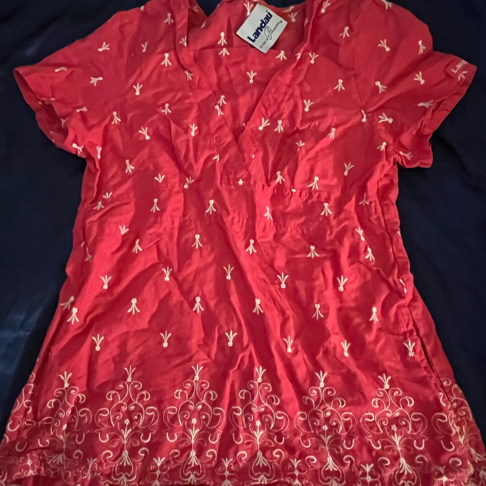 Scrub top never worn